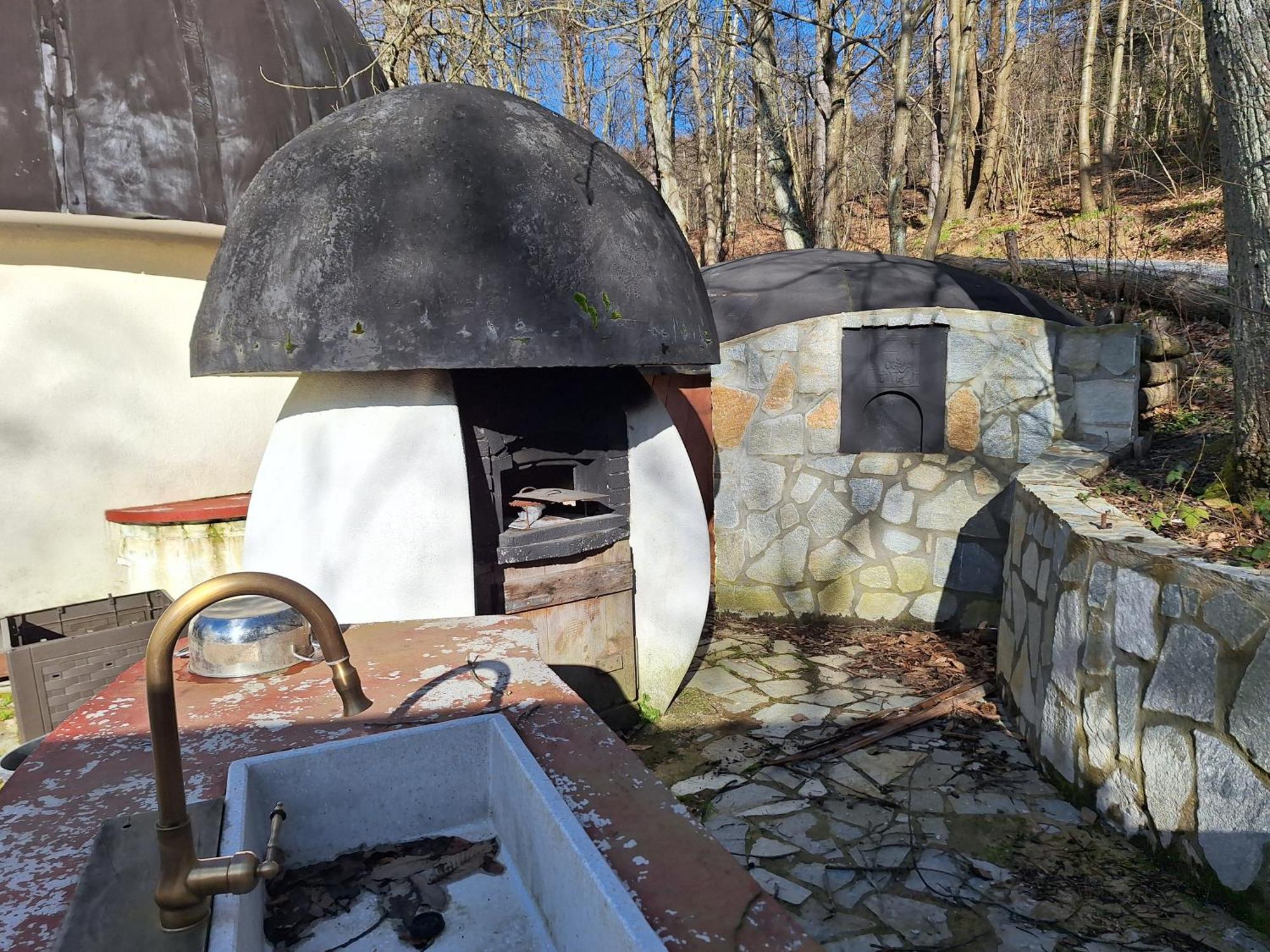 Il Villaggio Dei Puffi Бардинето Экстерьер фото