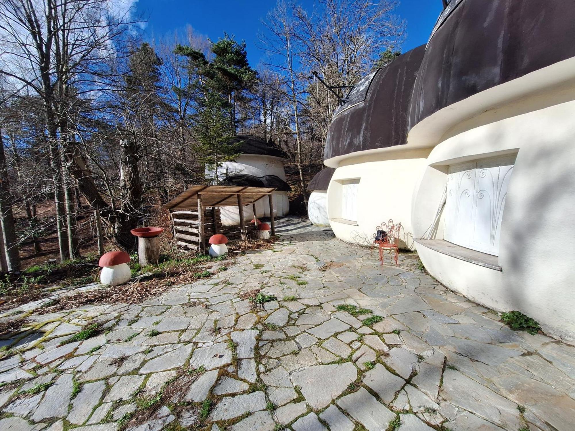 Il Villaggio Dei Puffi Бардинето Экстерьер фото